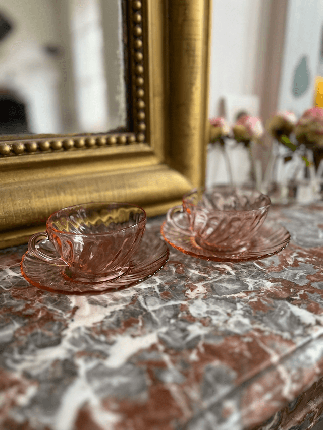 Lot de deux tasses à café et leur soucoupe Rosaline de la marque Arcoroc
