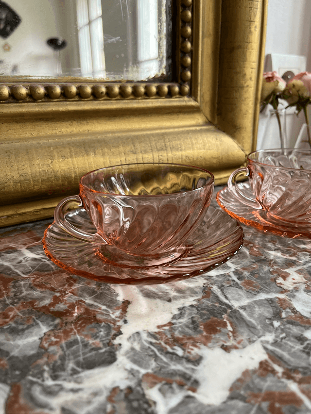 Lot de deux tasses à café et leur soucoupe Rosaline de la marque Arcoroc