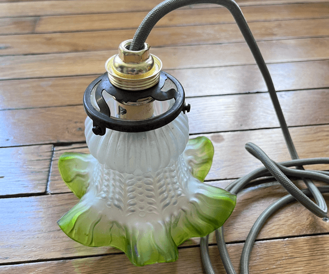 Lampe baladeuse abat jour tulipe verte