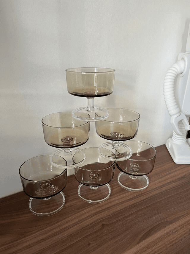 4 coupes à dessert fumé Luminarc