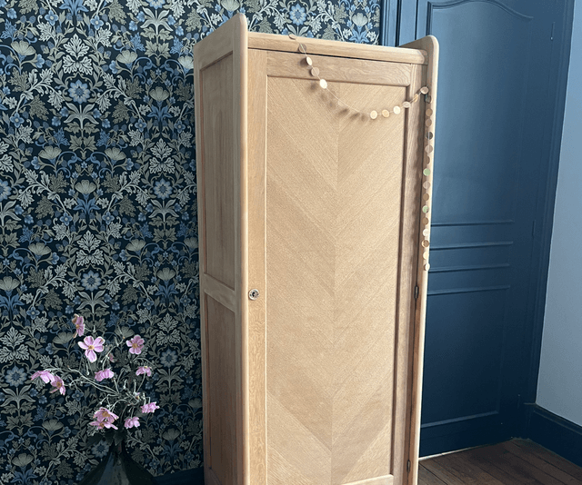 Bonnetière armoire années 60