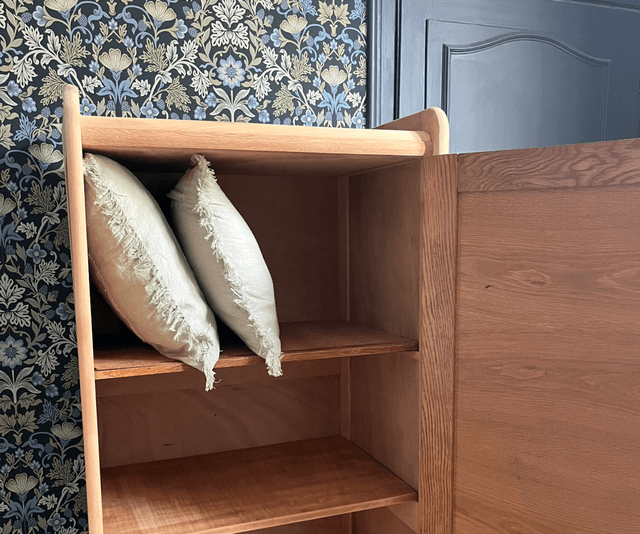 Bonnetière armoire années 60